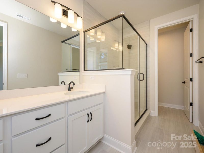 Image 8 of a home in Archer Row.