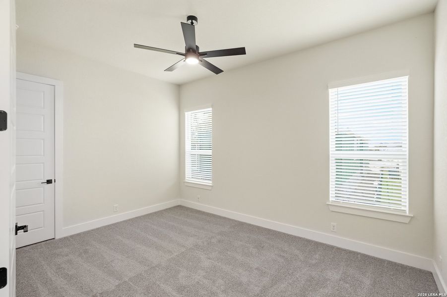 Spacious, unfurnished interior of a new home in Esperanza 60's, Boerne (Image 13).
