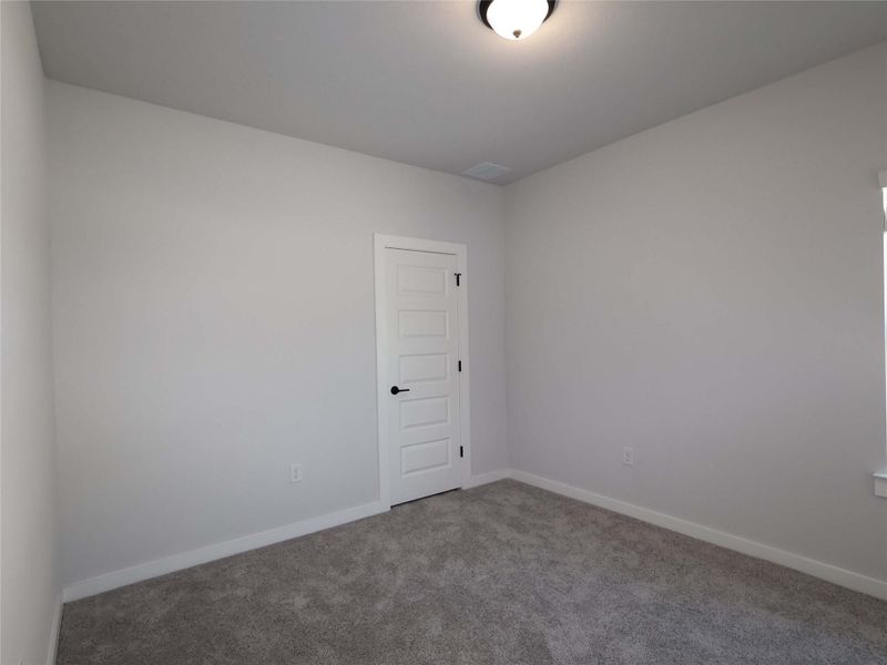 Spacious, unfurnished interior of a new home in Barksdale, Leander (Image 17).