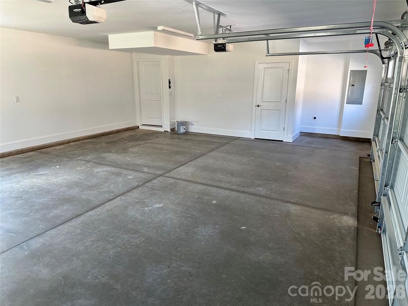 Spacious, unfurnished interior of a new home in , Salisbury (Image 38).