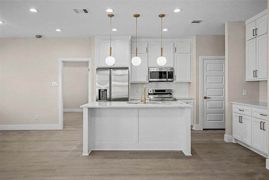 Furnished interior view inside a new home in , Granbury (Image 7).