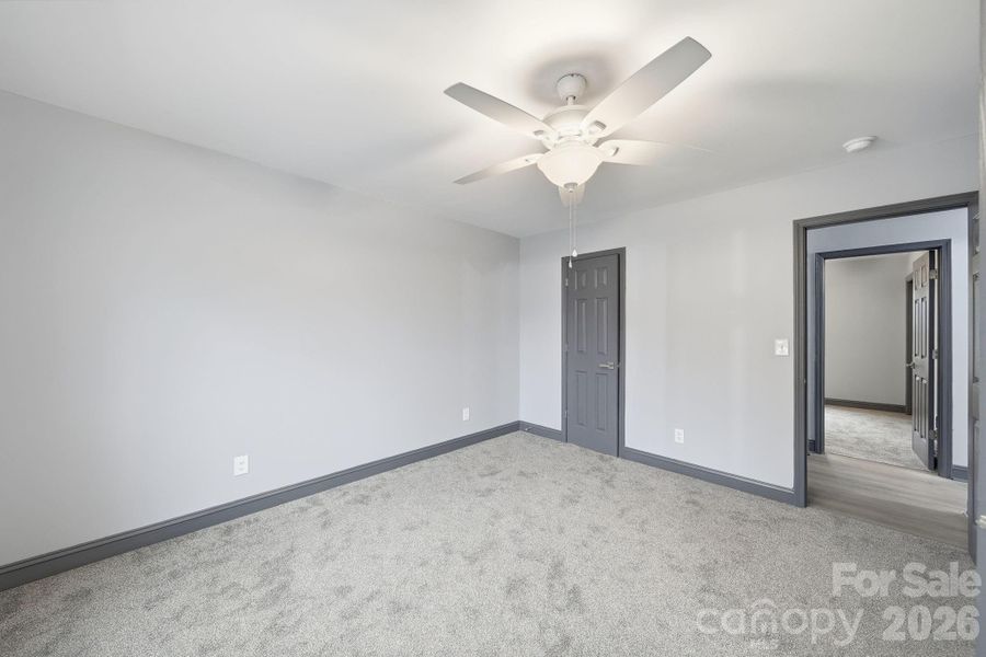 Spacious, unfurnished interior of a new home in , Orangeburg (Image 39).