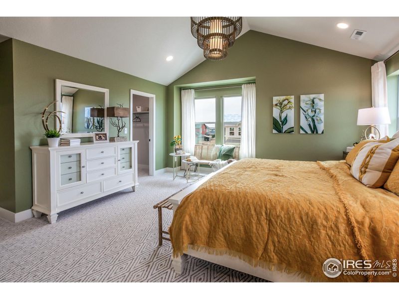 EXAMPLE PHOTO: MASTER BEDROOM ON SECOND LEVEL