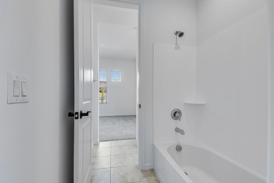 Spacious, unfurnished interior of a new home in Allen Ranches, Litchfield Park (Image 30). Spacious, unfurnished interior of a new home in Allen Ranches, Litchfield Park (Image 30).