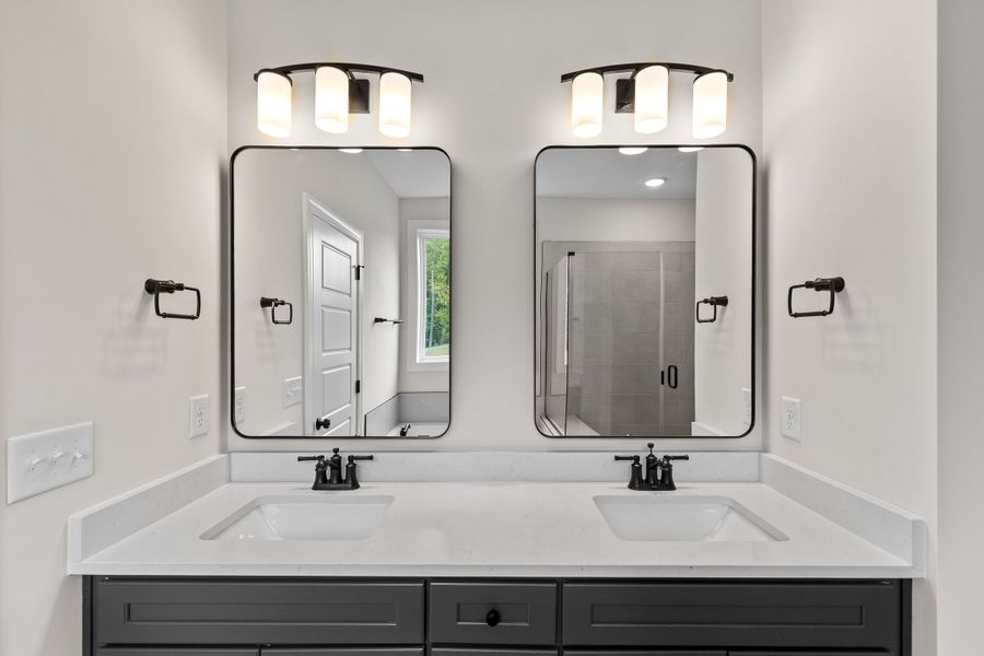 Representative furnished interior of a home built from the The Chandler by RobuckHomes in Baylee Ridge, Selma (Image 145).