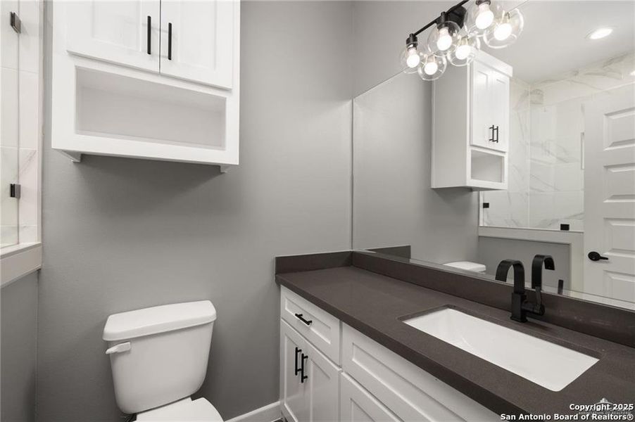 Furnished interior view inside a new home in , Mcallen (Image 4).