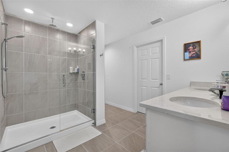 Furnished interior view inside a new home in , Howey-in-the-Hills (Image 30).