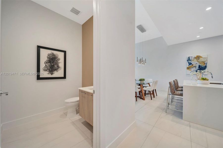 Furnished interior view inside a new home in , Fort Lauderdale (Image 10).