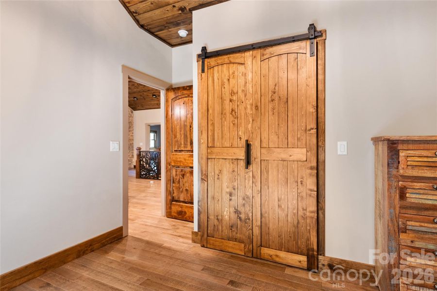 Spacious, unfurnished interior of a new home in , Waynesville (Image 20).