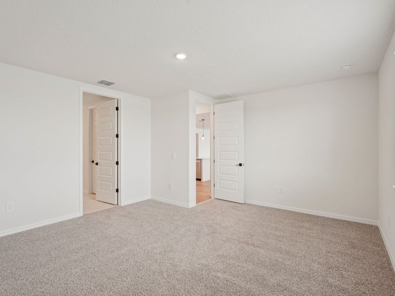 Spacious, unfurnished interior of a new home in Oakfield Trails - Signature Series, Parrish (Image 15). Spacious, unfurnished interior of a new home in Oakfield Trails - Signature Series, Parrish (Image 15).