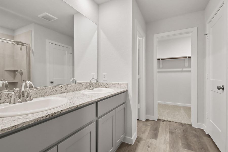 Furnished interior view inside a new home in Maple Heights, Porter (Image 6).