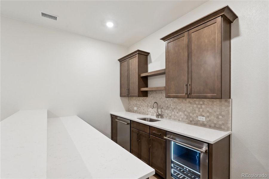 Furnished interior view inside a new home in Retreat at The Canyons, Castle Pines (Image 29). Furnished interior view inside a new home in Retreat at The Canyons, Castle Pines (Image 29).