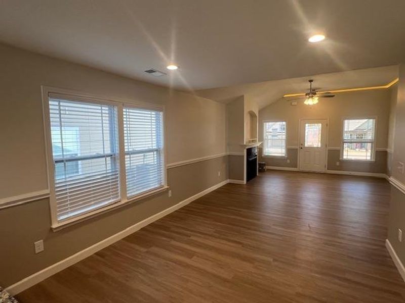 Spacious, unfurnished interior of a new home in Cleveland Meadows, Spartanburg (Image 12).