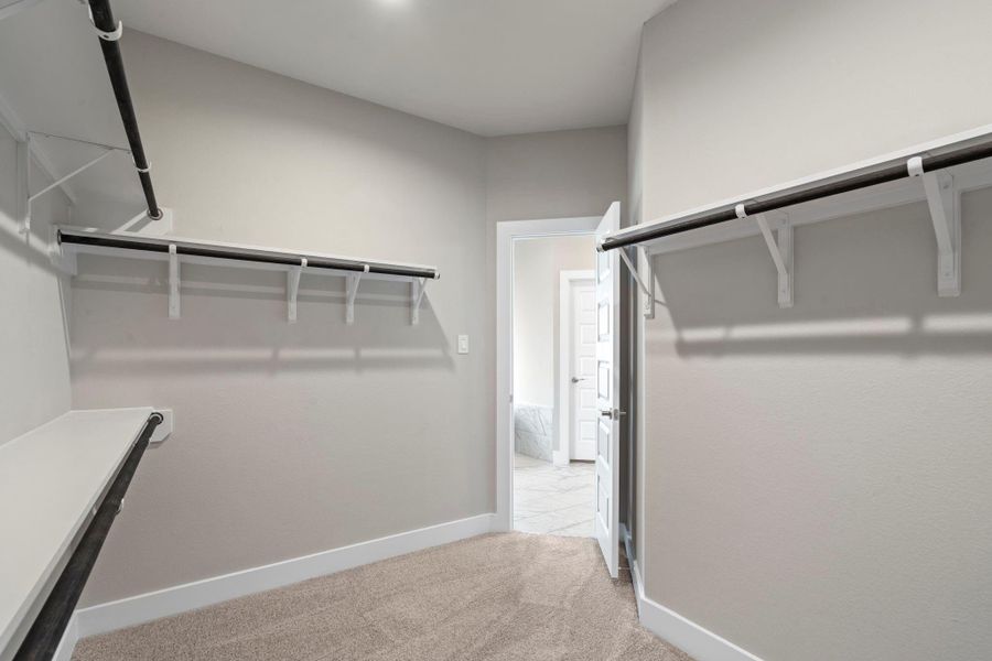 Spacious, unfurnished interior of a new home in Briarwood Crossing, Rosenberg (Image 22).