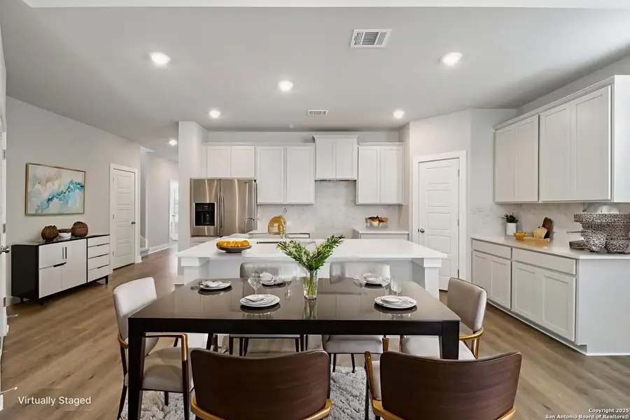 Furnished interior view inside a new home in Thomas Pond, San Antonio (Image 15). Furnished interior view inside a new home in Thomas Pond, San Antonio (Image 15).