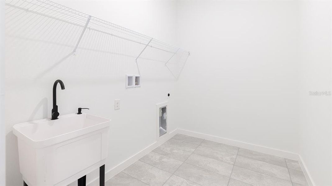 Spacious, unfurnished interior of a new home in , Citrus Springs (Image 16). Spacious, unfurnished interior of a new home in , Citrus Springs (Image 16).