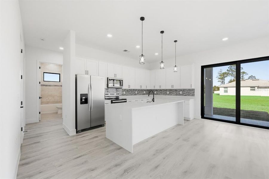 Furnished interior view inside a new home in , Ocala (Image 10).
