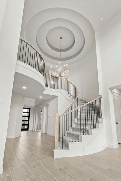 Spacious, unfurnished interior of a new home in Cross Creek West, Fulshear (Image 10).