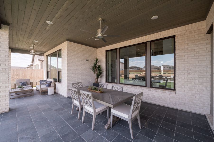 Representative exterior details of a home built from the Bogata by Tri Pointe Homes in Harvest Green, Richmond (Image 37).