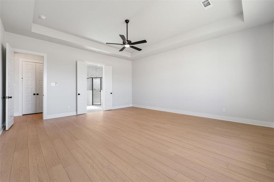 Spacious, unfurnished interior of a new home in Creekview Addition, Van Alstyne (Image 36). Spacious, unfurnished interior of a new home in Creekview Addition, Van Alstyne (Image 36).
