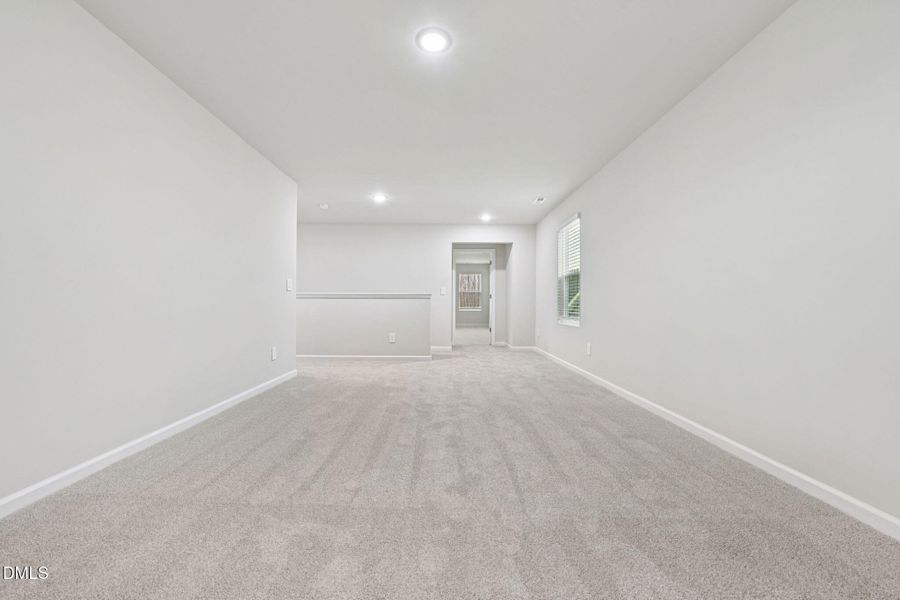 22-web-or-mls-Raleigh - Oak Manor - 536