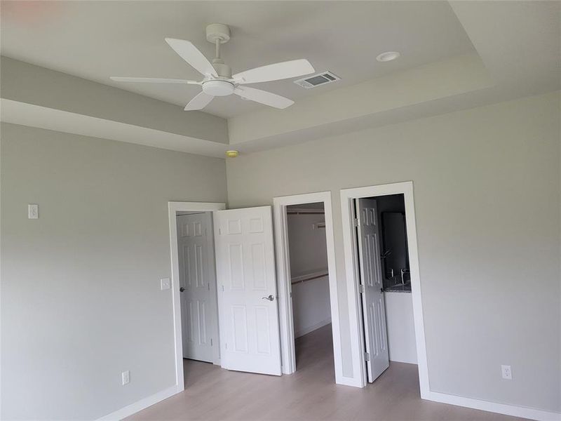 Spacious, unfurnished interior of a new home in , Brownwood (Image 14).