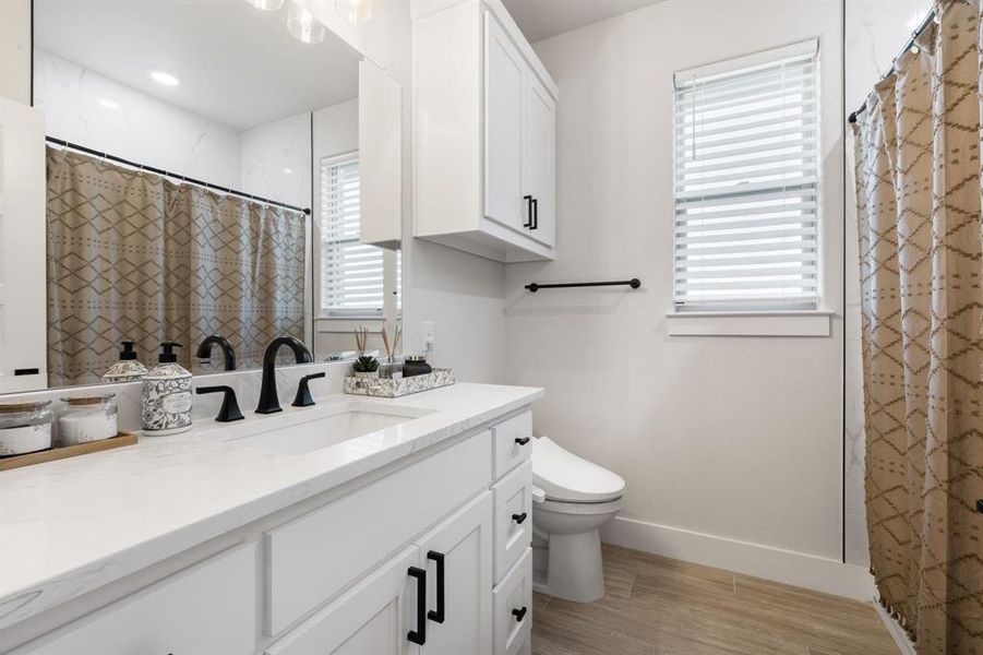 Furnished interior view inside a new home in Pecan Plantation, Granbury (Image 34).
