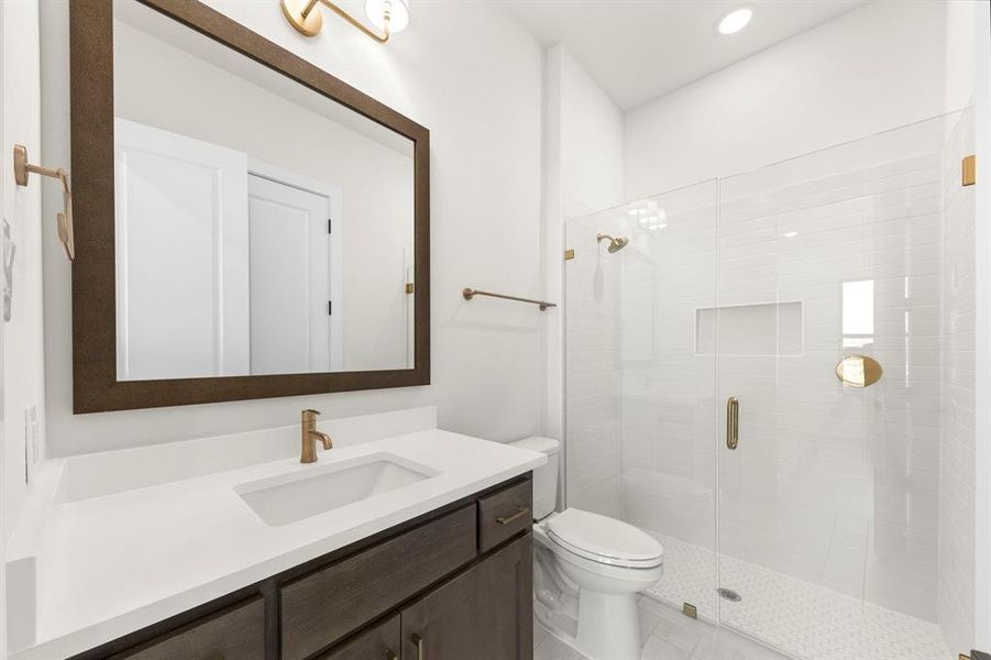 15. 741 Capella - 3RD Bath 15. 741 Capella - 3RD Bath