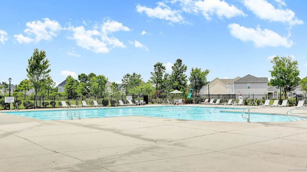 Community amenities in Grayson Park Townhomes, Leland (Image 31).