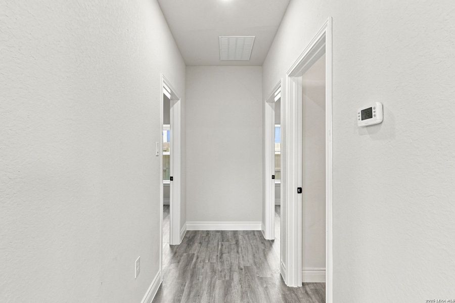 Spacious, unfurnished interior of a new home in , San Antonio (Image 12).