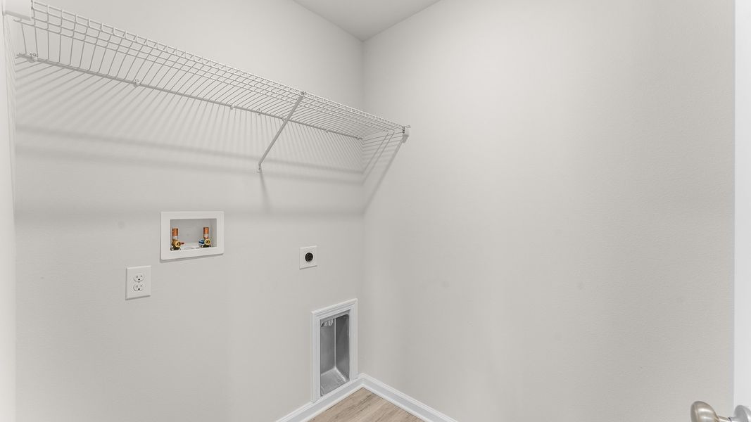 Spacious, unfurnished interior of a new home in Liberty, Panama City (Image 16).