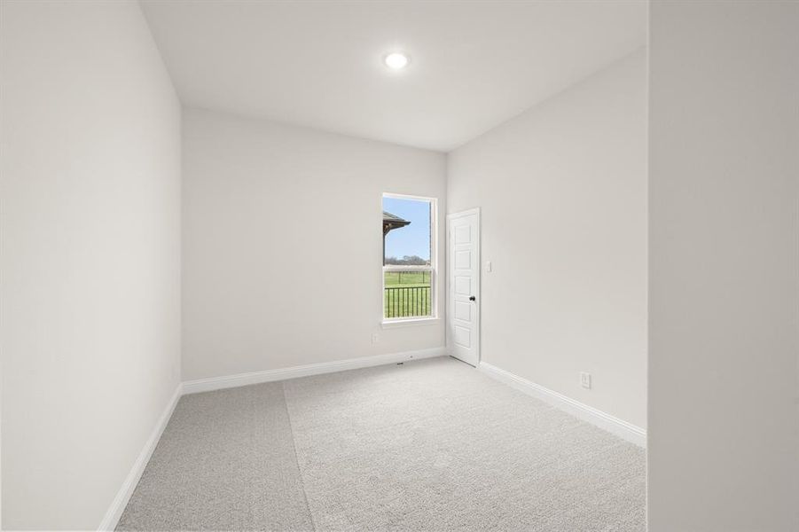 389 Paddle Boat- Bedroom-3337