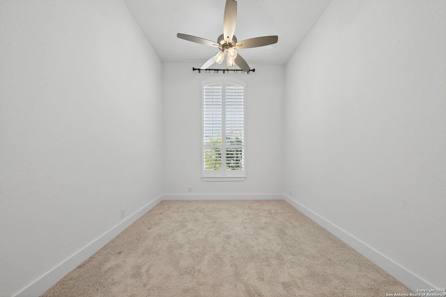 Spacious, unfurnished interior of a new home in Front Gate in Fair Oaks Ranch, Fair Oaks Ranch (Image 37). Spacious, unfurnished interior of a new home in Front Gate in Fair Oaks Ranch, Fair Oaks Ranch (Image 37).