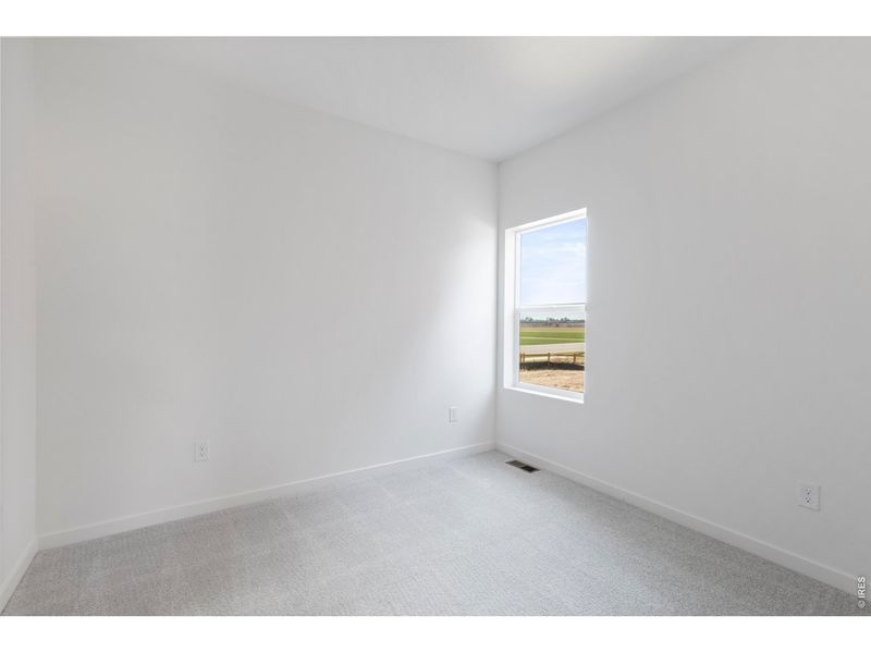 Spacious, unfurnished interior of a new home in Granary, Johnstown (Image 10).