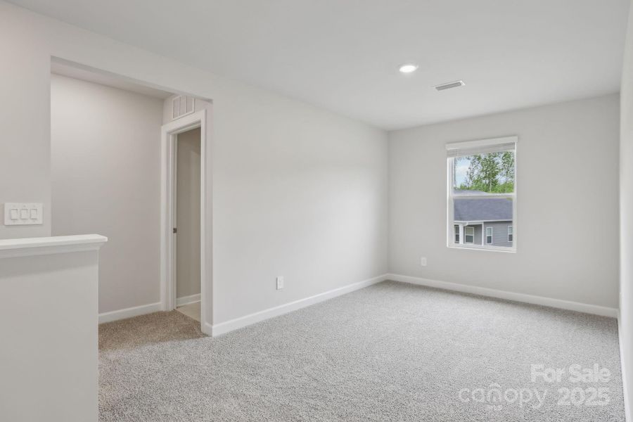 Photo is not of the actual home, but is an inspirational photo of builder’s model home and may depict options, furnishings, and/or decorator features that are not included Photo is not of the actual home, but is an inspirational photo of builder’s model home and may depict options, furnishings, and/or decorator features that are not included