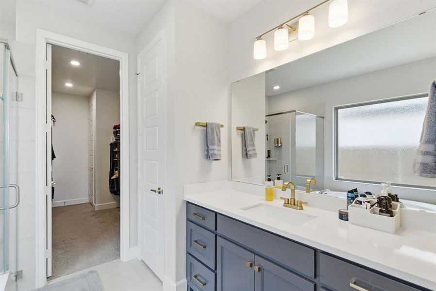 Furnished interior view inside a new home in Sweetgrass, Haslet (Image 18).