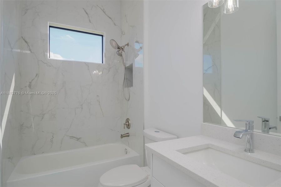 Furnished interior view inside a new home in , Lehigh Acres (Image 4).