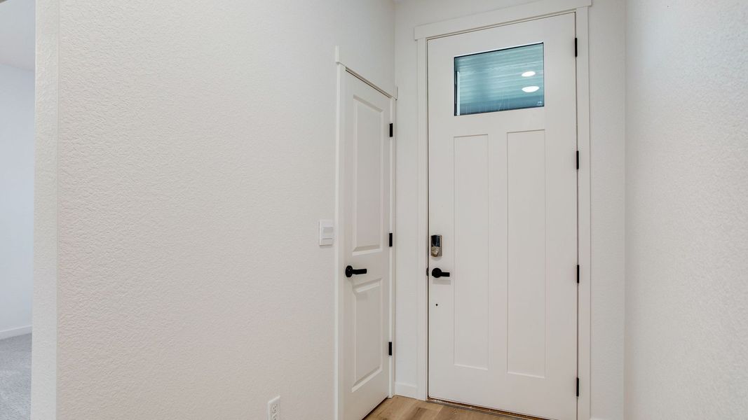 Spacious, unfurnished interior of a new home in Hansen Farm, Fort Collins (Image 11). Spacious, unfurnished interior of a new home in Hansen Farm, Fort Collins (Image 11).