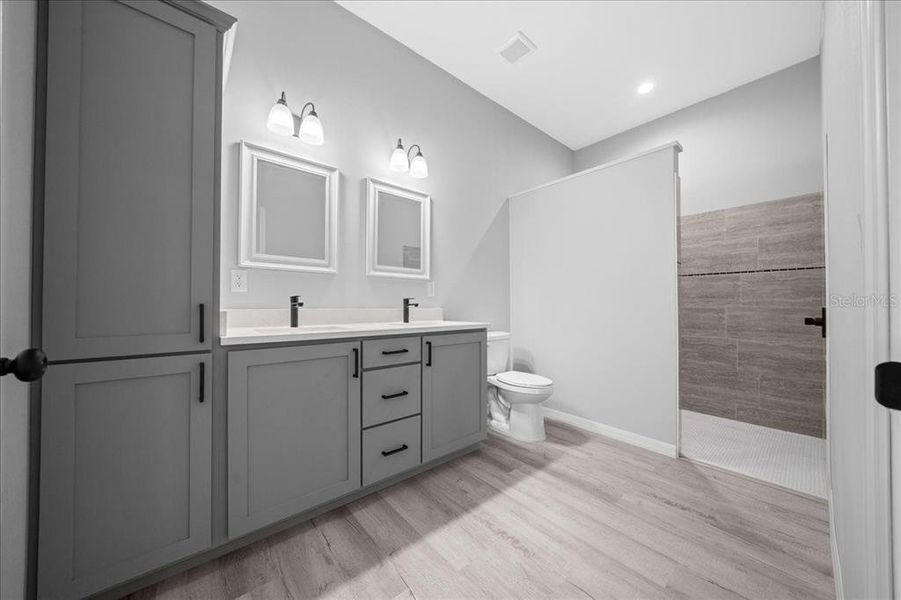 Furnished interior view inside a new home in , Ocala (Image 15).