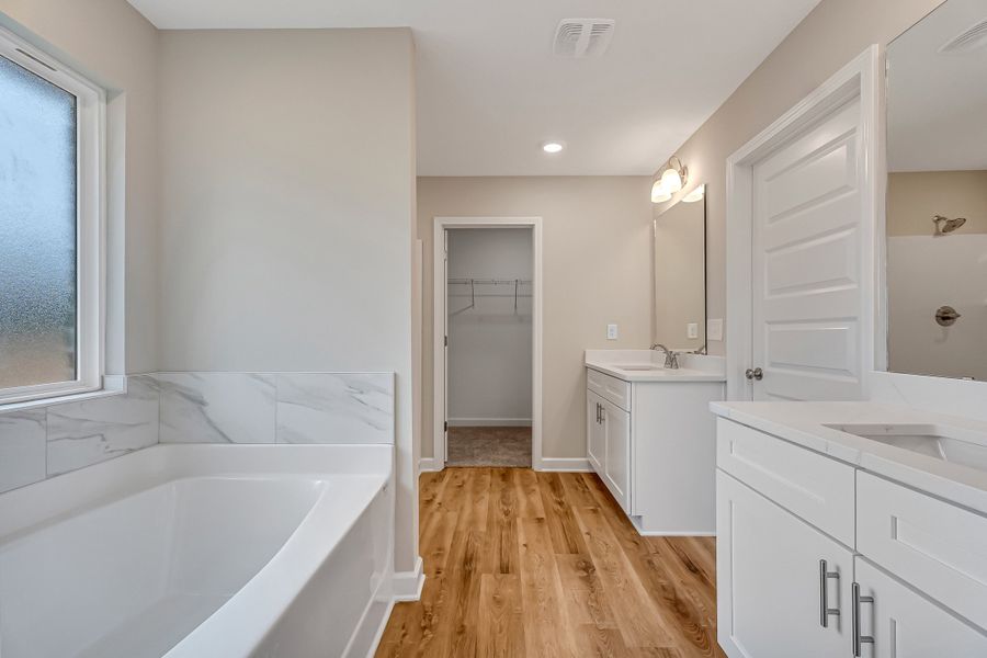 Image 49 representing the Dalton by CJL Homes in Oak Hollow, Crestview, FL.