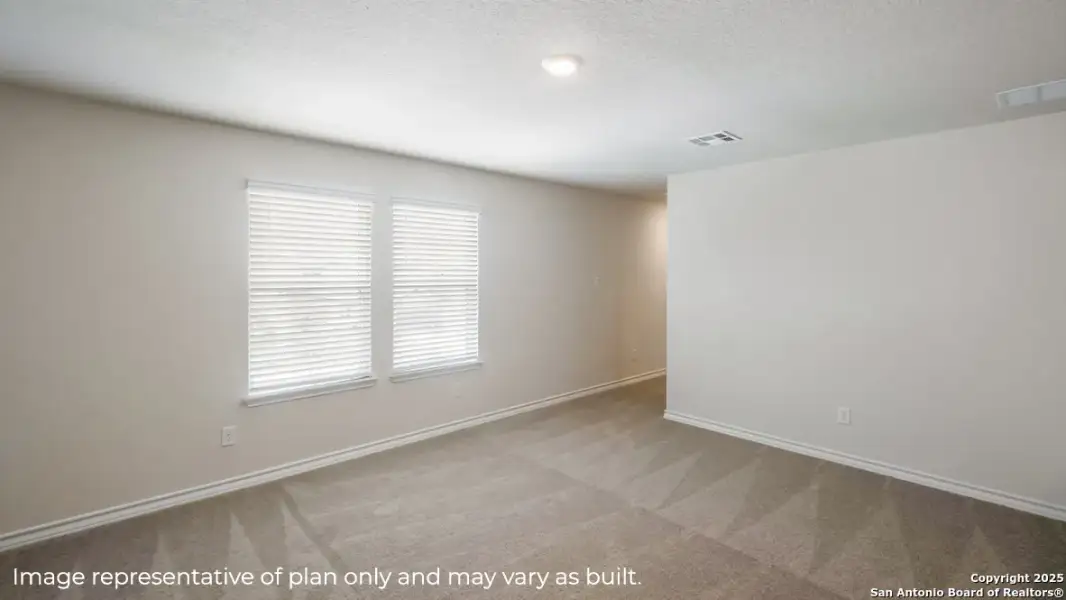 Spacious, unfurnished interior of a new home in Brookstone Creek, San Antonio (Image 15).