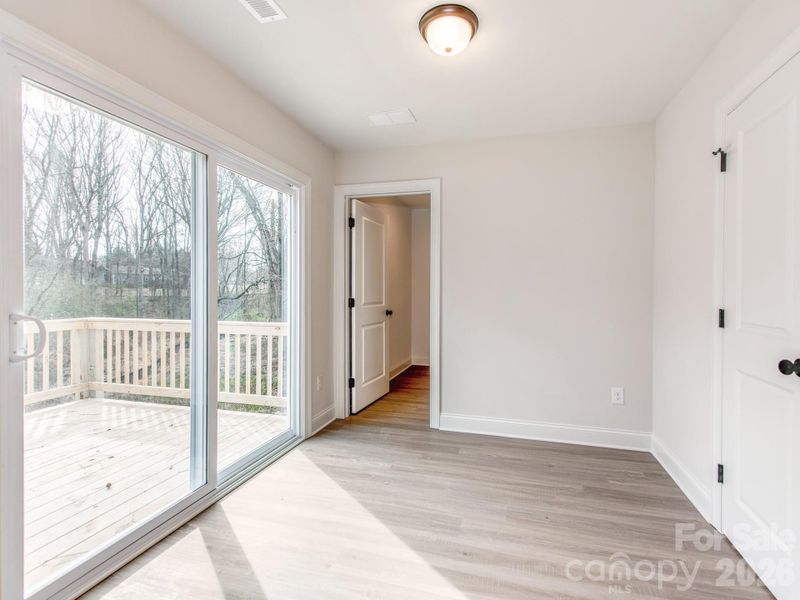Spacious, unfurnished interior of a new home in , Monroe (Image 13).