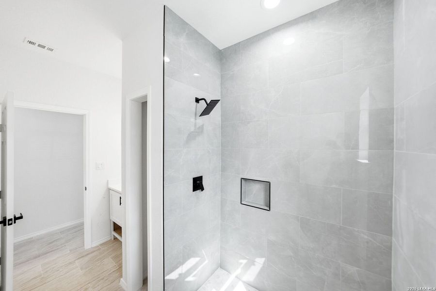 Spacious, unfurnished interior of a new home in , Seguin (Image 34). Spacious, unfurnished interior of a new home in , Seguin (Image 34).