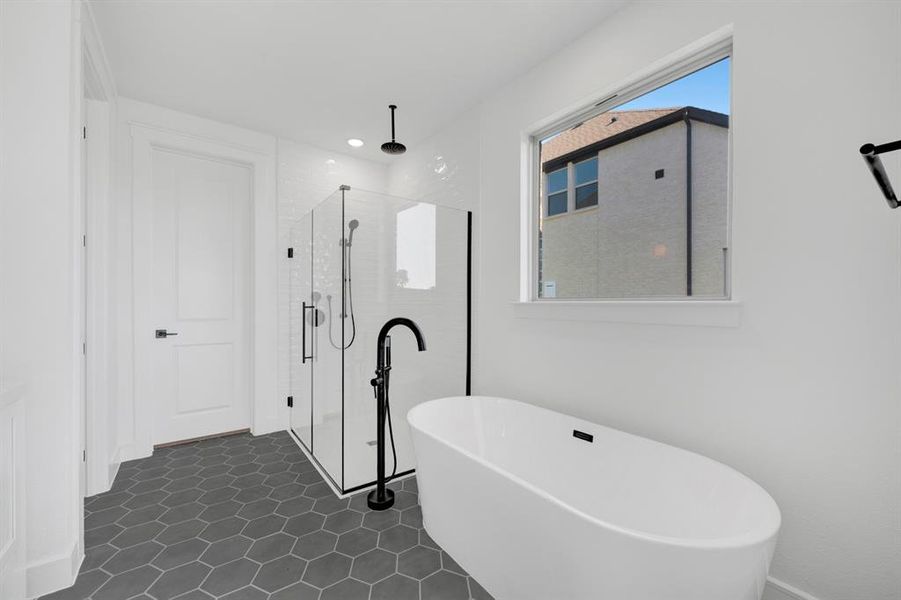 Furnished interior view inside a new home in Kreymer at the Park, Wylie (Image 27). Furnished interior view inside a new home in Kreymer at the Park, Wylie (Image 27).