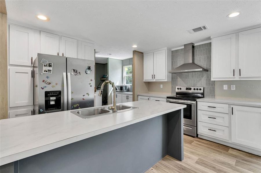 Furnished interior view inside a new home in , Homosassa Springs (Image 16).