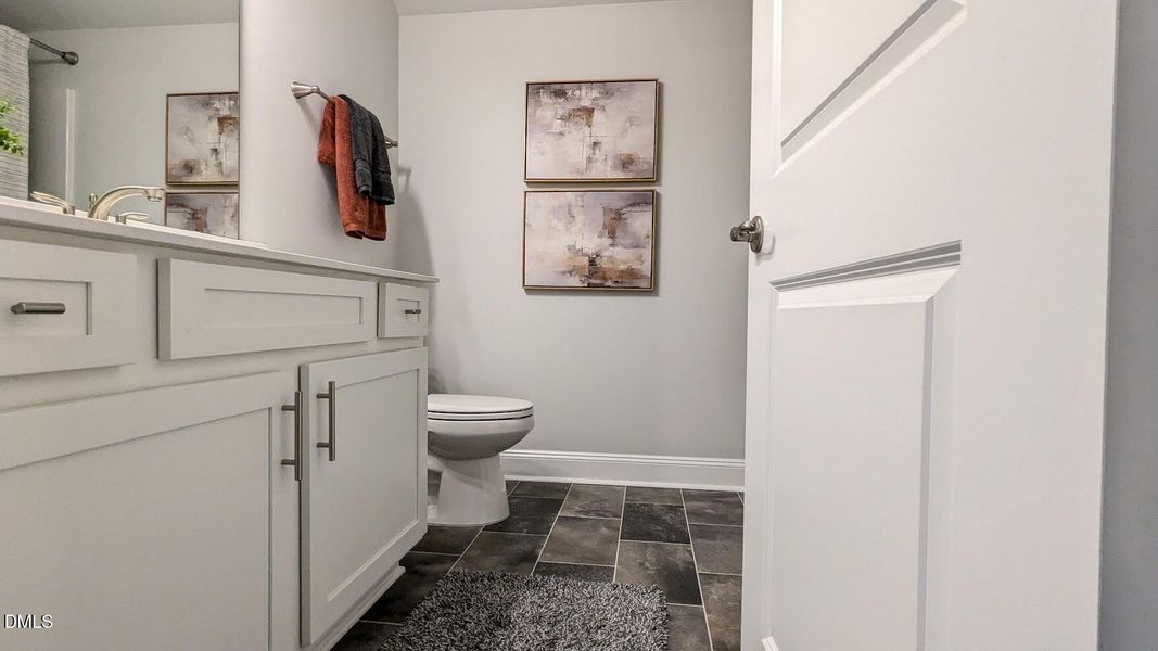 guest bathroom 3-franklinton