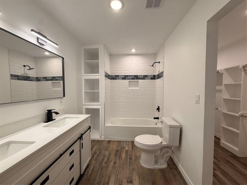 Furnished interior view inside a new home in , Mineola (Image 7). Furnished interior view inside a new home in , Mineola (Image 7).