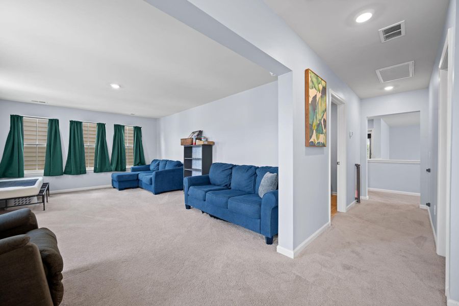 Furnished interior view inside a new home in Sweetgrass at Summers Corner, Summerville (Image 9). Furnished interior view inside a new home in Sweetgrass at Summers Corner, Summerville (Image 9).