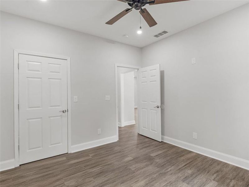 Spacious, unfurnished interior of a new home in , Griffin (Image 16).