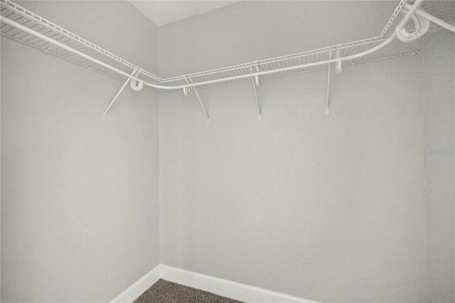 Spacious, unfurnished interior of a new home in , Ocala (Image 28).